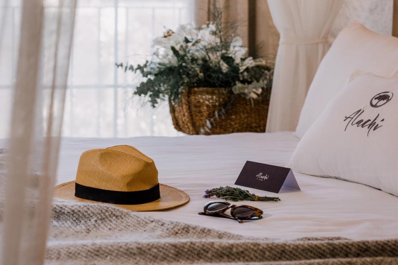 Alachi Hotel Алакати Екстериор снимка